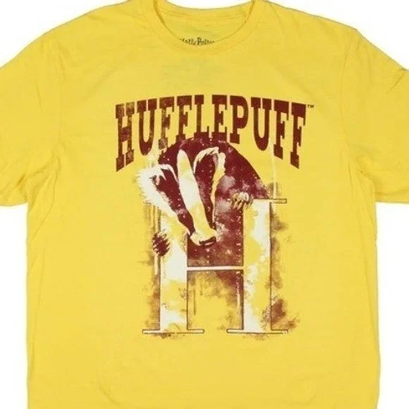 Harry Potter Hufflepuff Badger watercolor Graphic T-shirt Large FLAWED - Picture 1 of 9